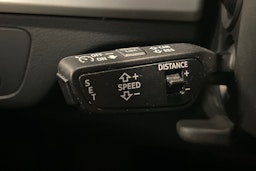 musta Audi Q5 2023 kuva 21.