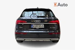 harmaa Audi Q5 2023 kuva 3.