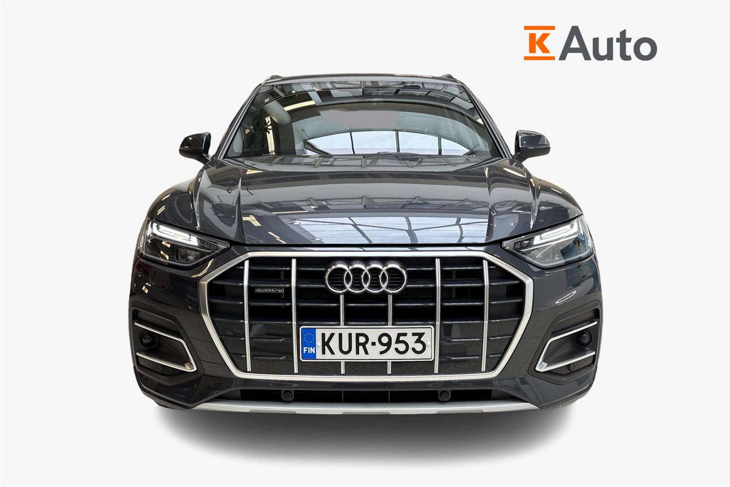 harmaa Audi Q5 2023 kuva 4.