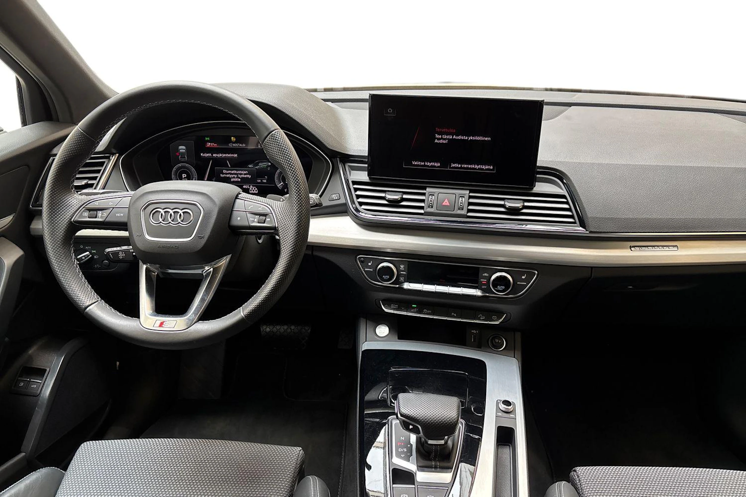harmaa Audi Q5 2023 kuva 7.