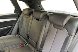 harmaa Audi Q5 2023 kuva 8.