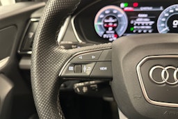 met. harmaa Audi Q5 2023 kuva 14.