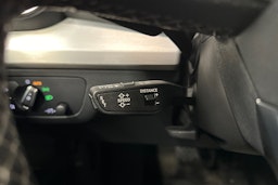 met. harmaa Audi Q5 2023 kuva 16.