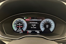 met. harmaa Audi Q5 2023 kuva 17.