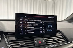 met. harmaa Audi Q5 2023 kuva 23.