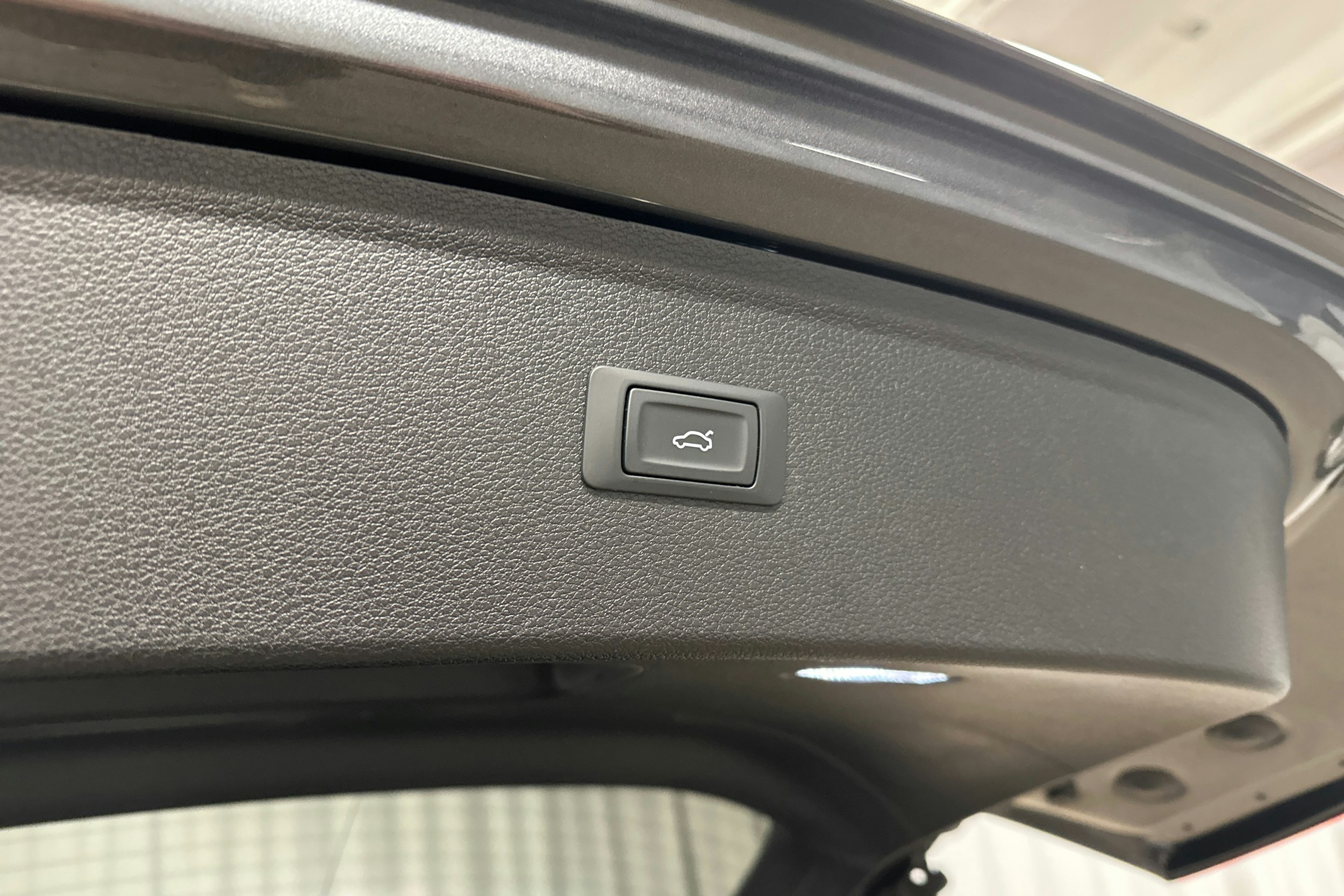 met. harmaa Audi Q5 2023 kuva 30.