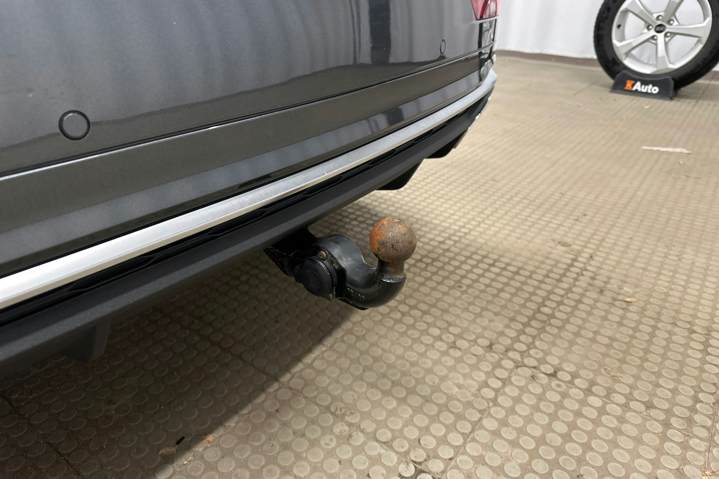 met. harmaa Audi Q5 2023 kuva 32.