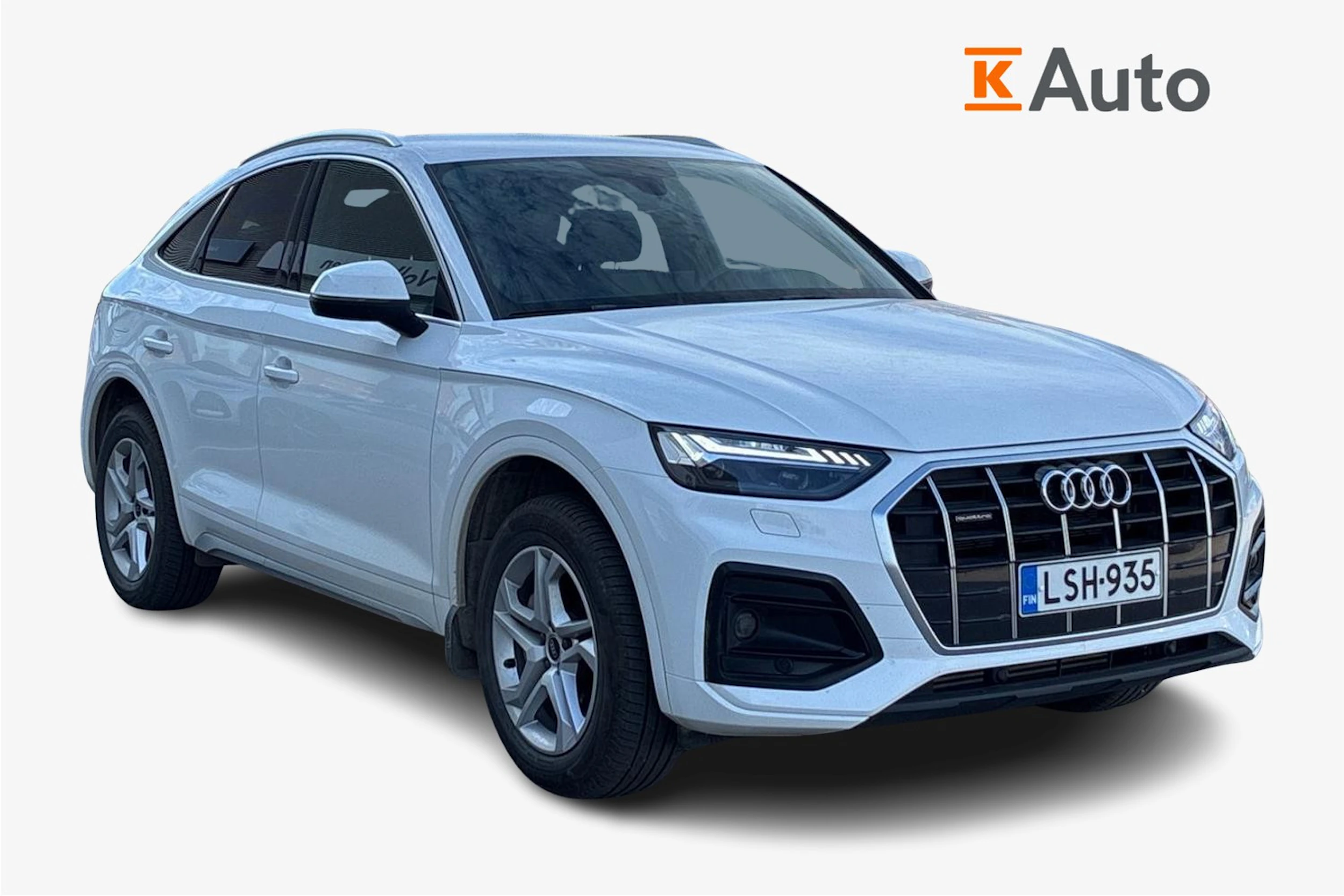 valkoinen Audi Q5 2023 kuva 1.