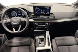 valkoinen Audi Q5 2023 kuva 9.