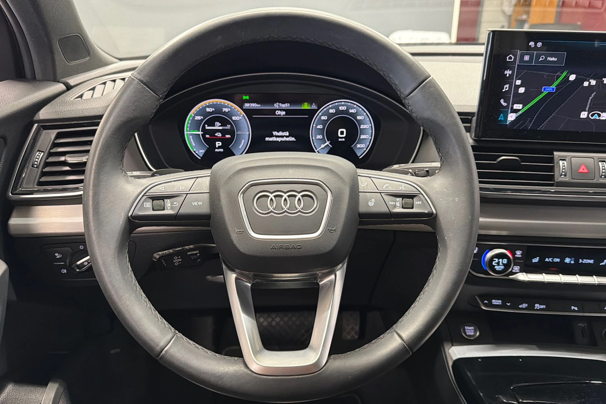 valkoinen Audi Q5 2023 kuva 19.