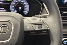 valkoinen Audi Q5 2023 kuva 21.
