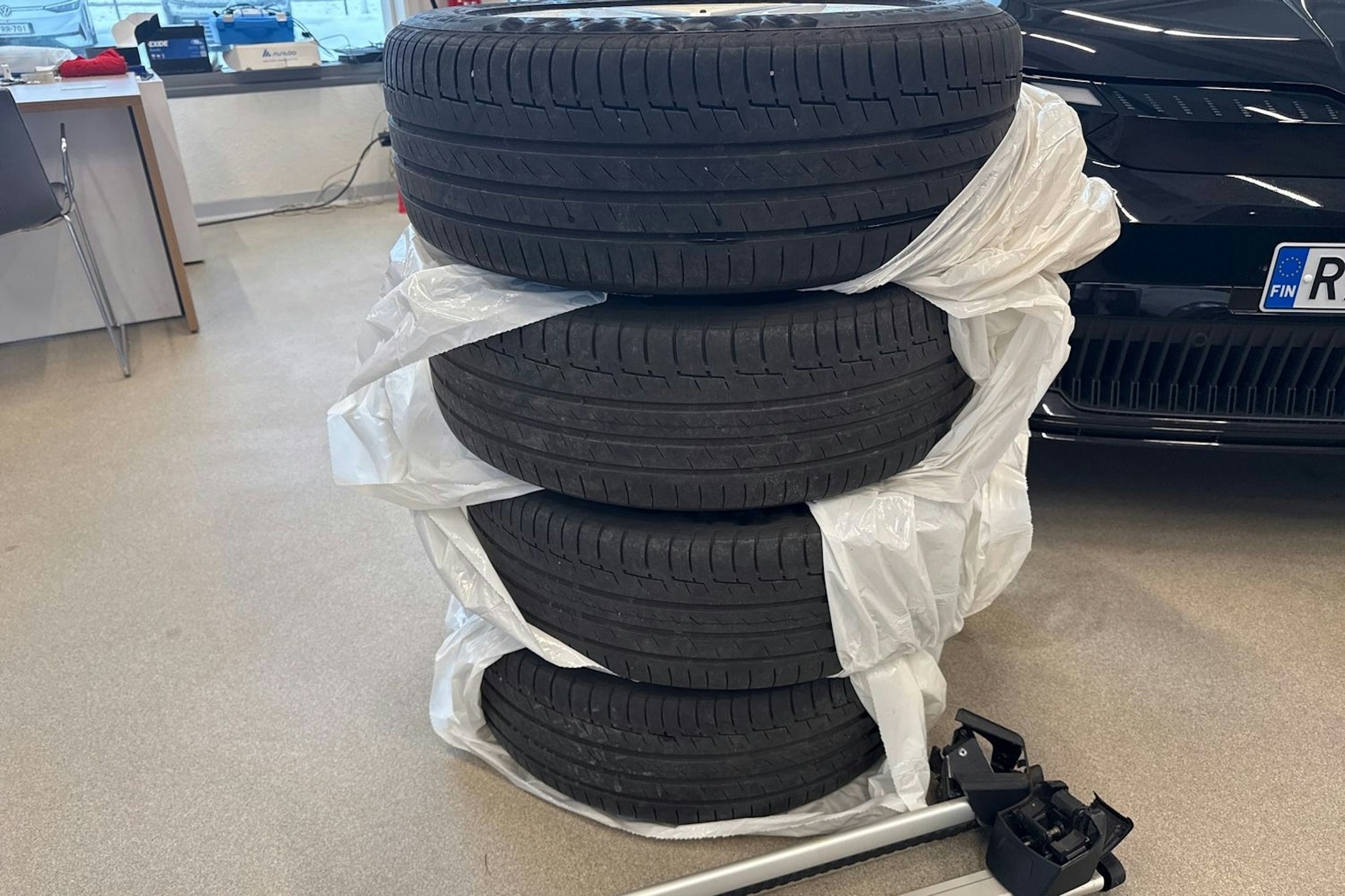 valkoinen Audi Q5 2023 kuva 14.