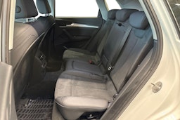 valkoinen Audi Q5 2023 kuva 10.