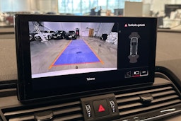 valkoinen Audi Q5 2023 kuva 26.