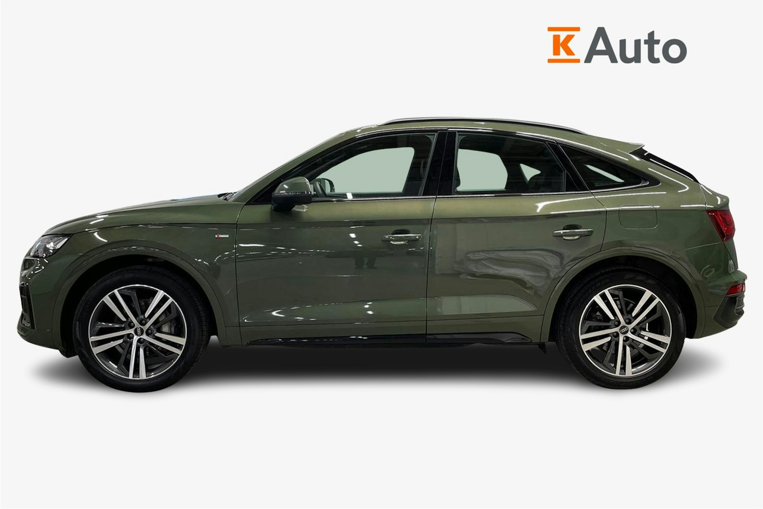 vihreä Audi Q5 2023 kuva 5.