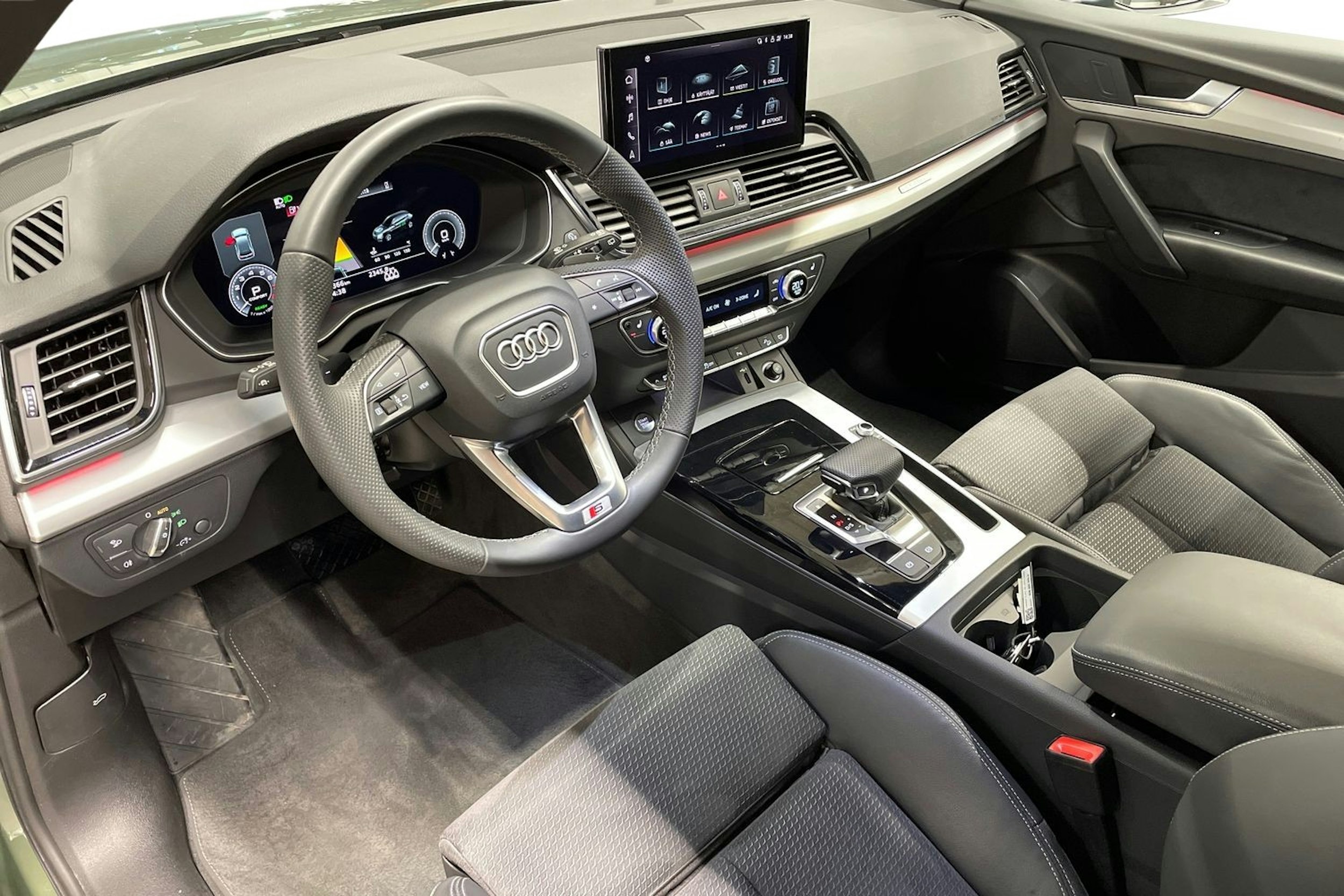 vihreä Audi Q5 2023 kuva 6.