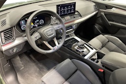vihreä Audi Q5 2023 kuva 6.
