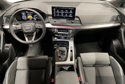 vihreä Audi Q5 2023 kuva 7.