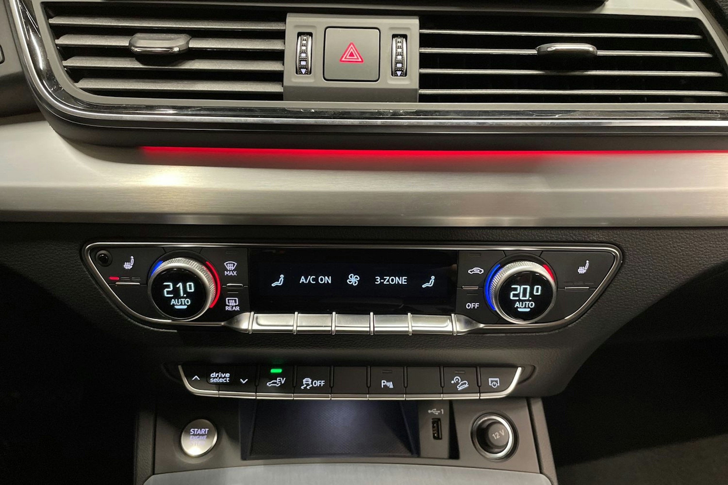vihreä Audi Q5 2023 kuva 20.