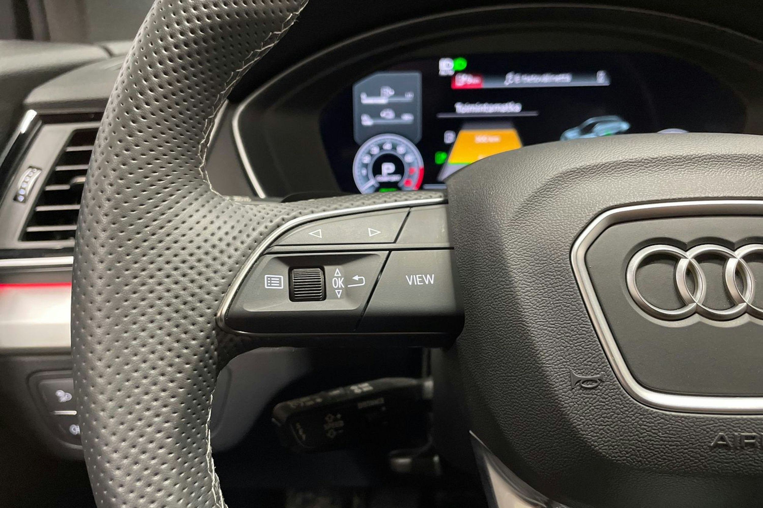 vihreä Audi Q5 2023 kuva 24.