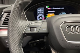 vihreä Audi Q5 2023 kuva 24.