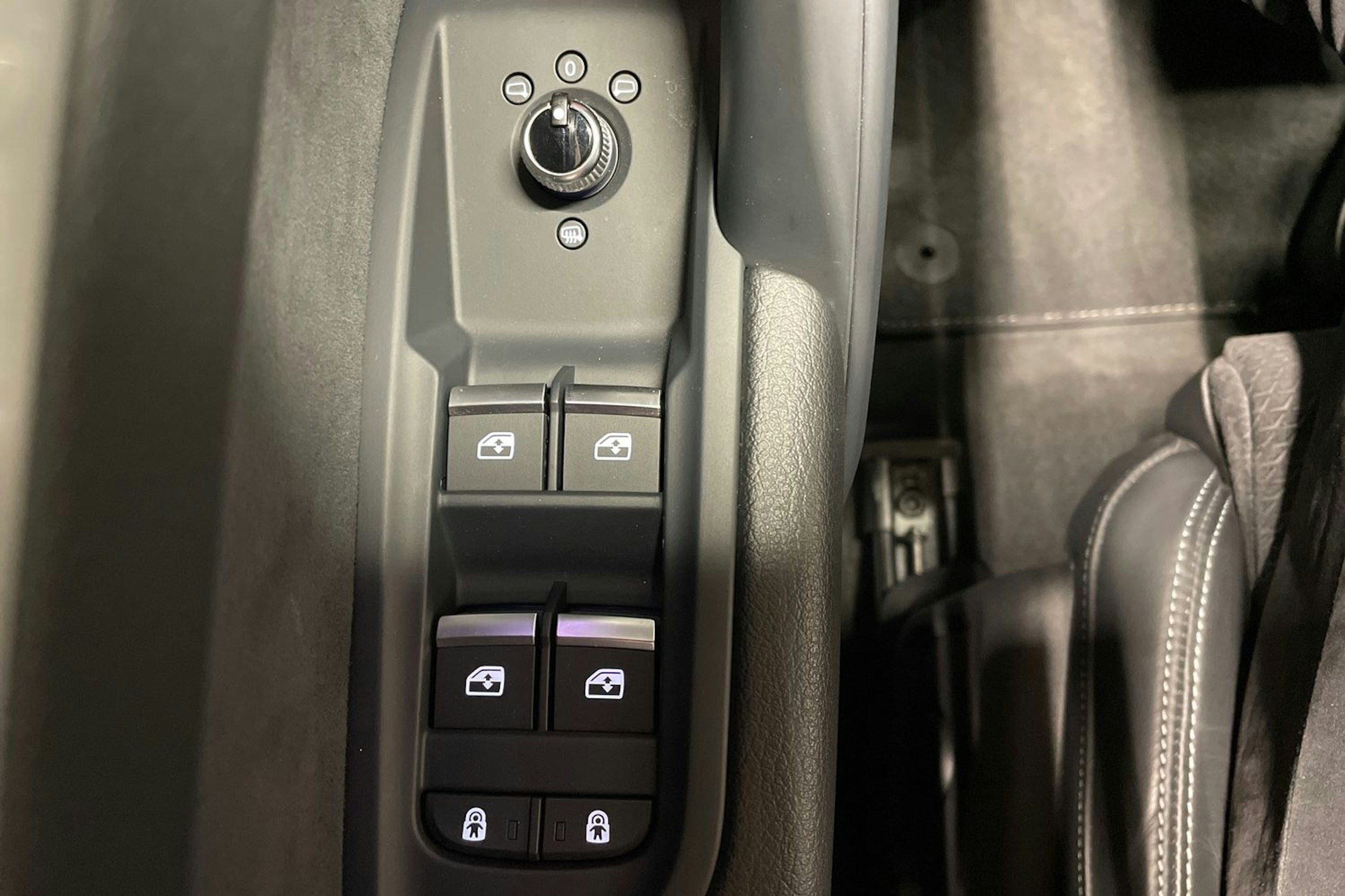 vihreä Audi Q5 2023 kuva 26.