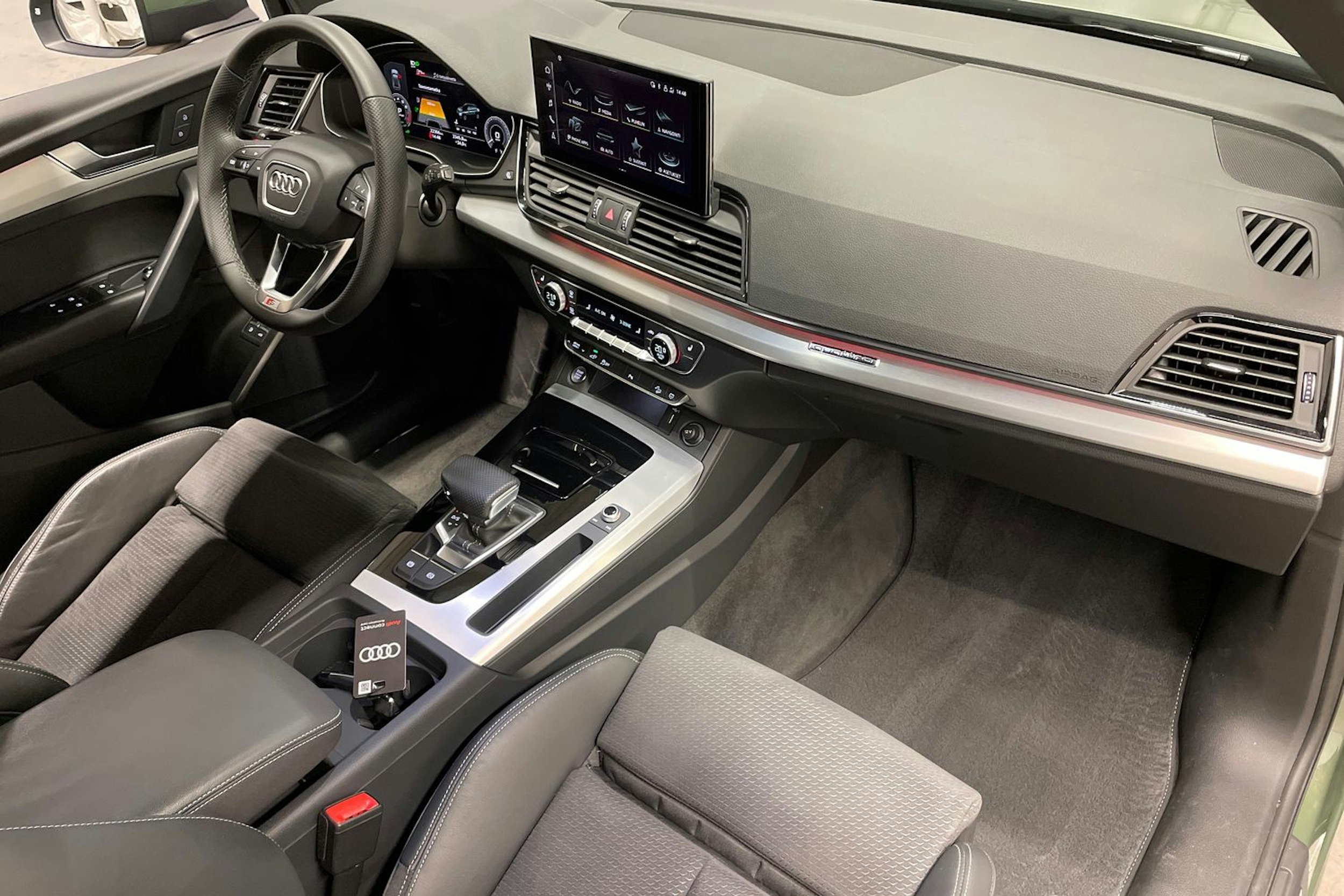 vihreä Audi Q5 2023 kuva 33.