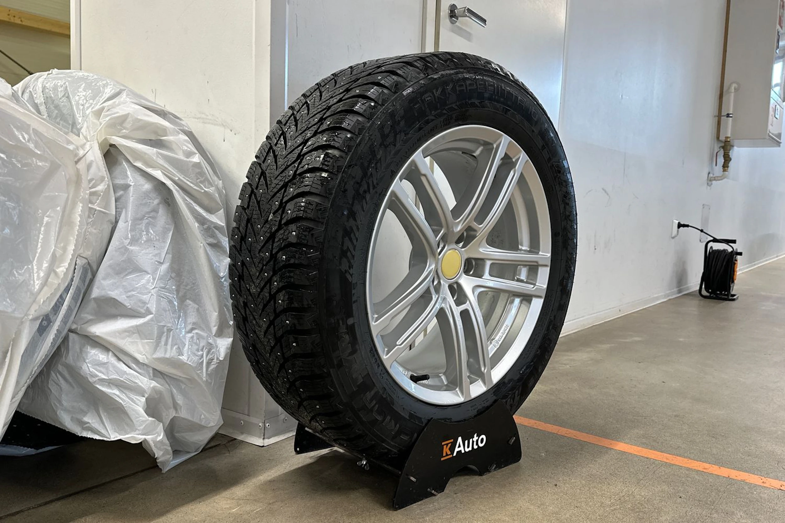 sininen Audi Q5 2023 kuva 10.