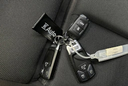 sininen Audi Q5 2023 kuva 25.