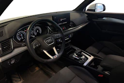 valkoinen Audi Q5 2023 kuva 3.