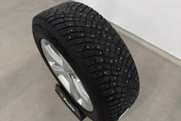 valkoinen Audi Q5 2023 kuva 12.