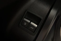 valkoinen Audi Q5 2023 kuva 27.
