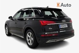 musta Audi Q5 2023 kuva 2.