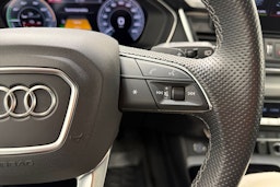 musta Audi Q5 2023 kuva 19.