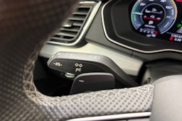 musta Audi Q5 2023 kuva 20.