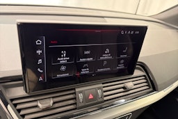 musta Audi Q5 2023 kuva 27.