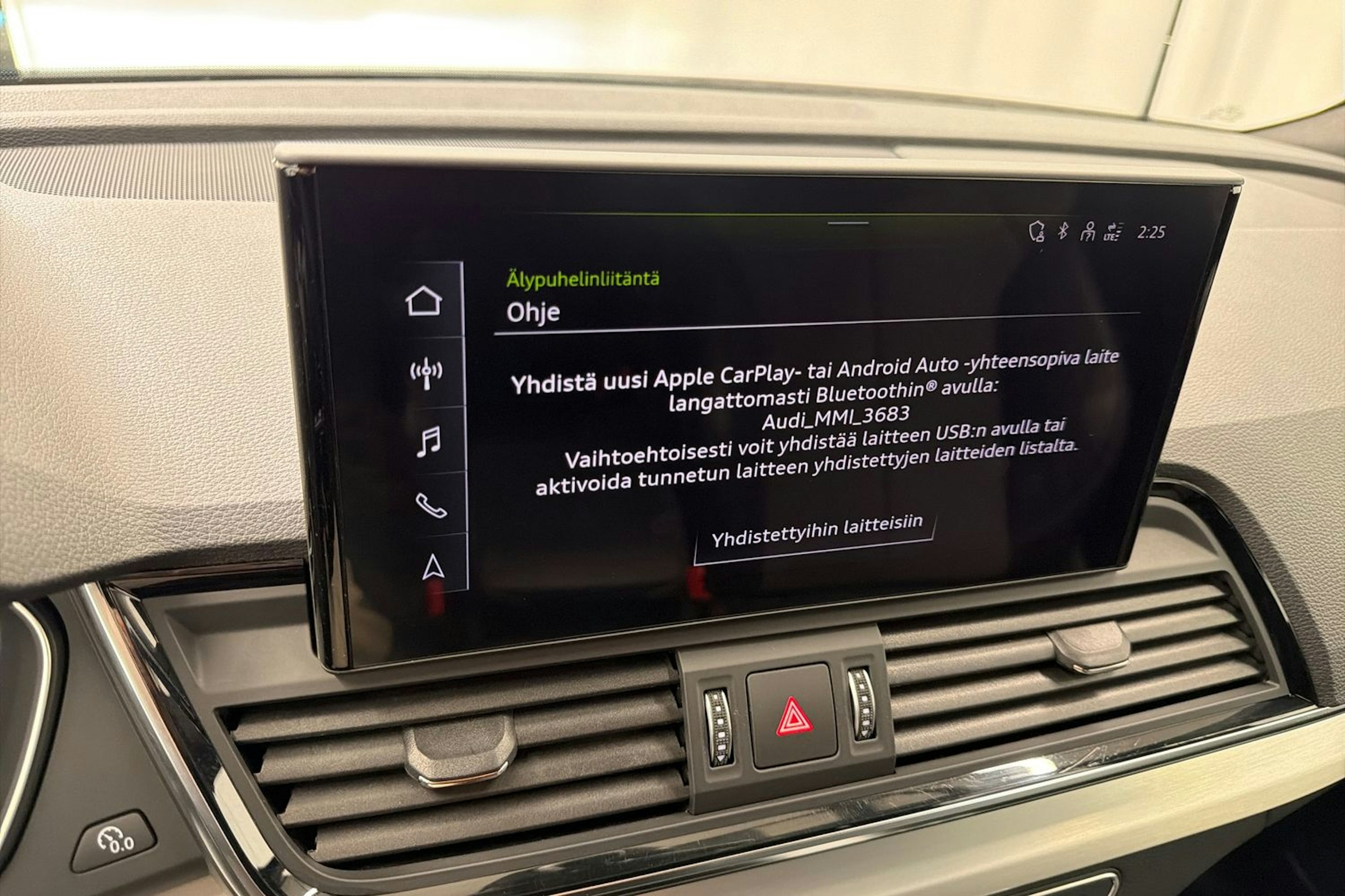 musta Audi Q5 2023 kuva 32.