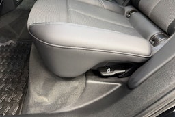 musta Audi Q5 2023 kuva 36.