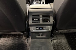 musta Audi Q5 2023 kuva 37.