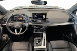 met. musta Audi Q5 2023 kuva 7.