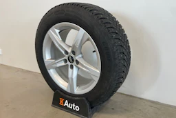 met. musta Audi Q5 2023 kuva 10.