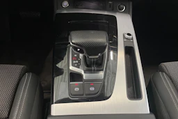 met. musta Audi Q5 2023 kuva 30.
