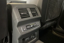 met. musta Audi Q5 2023 kuva 31.
