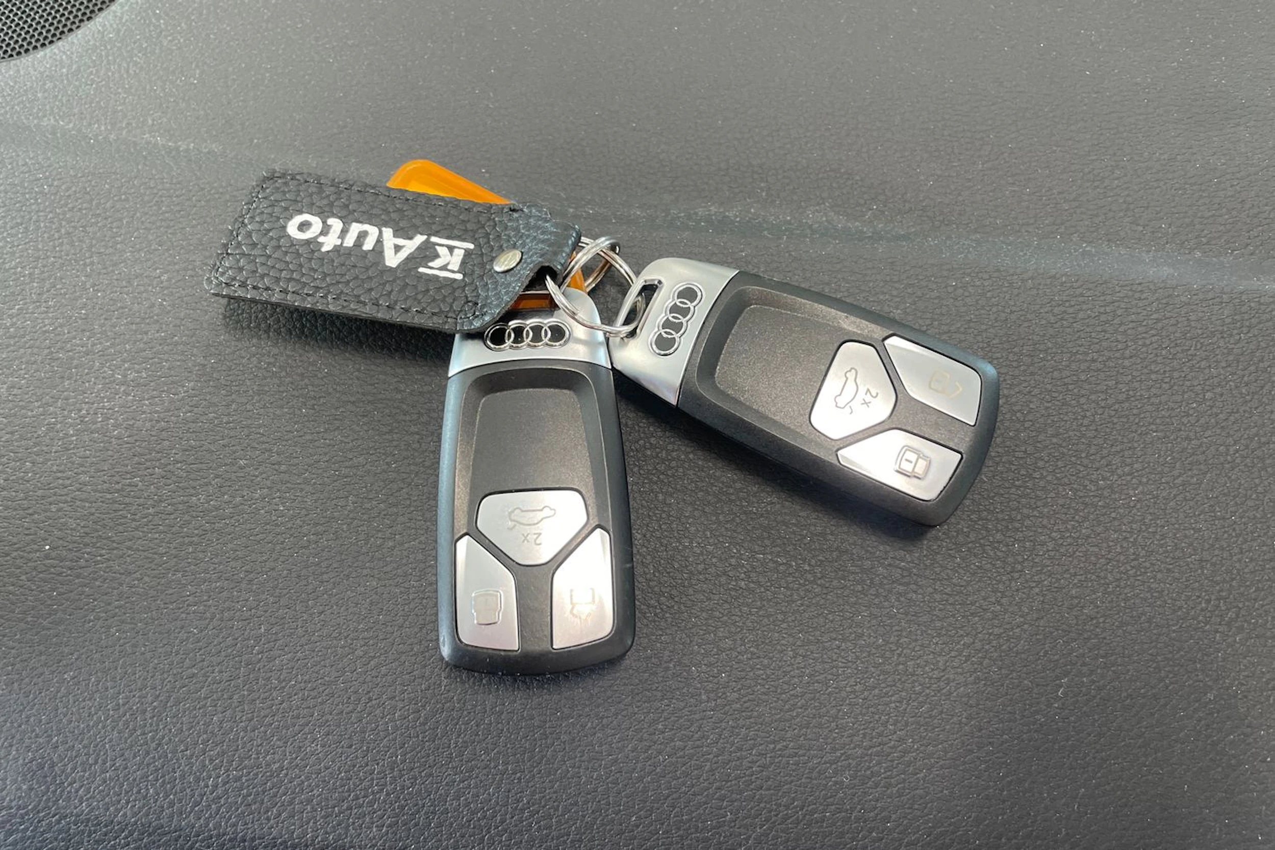met. musta Audi Q5 2023 kuva 36.
