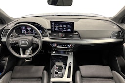 met. sininen Audi Q5 2023 kuva 9.