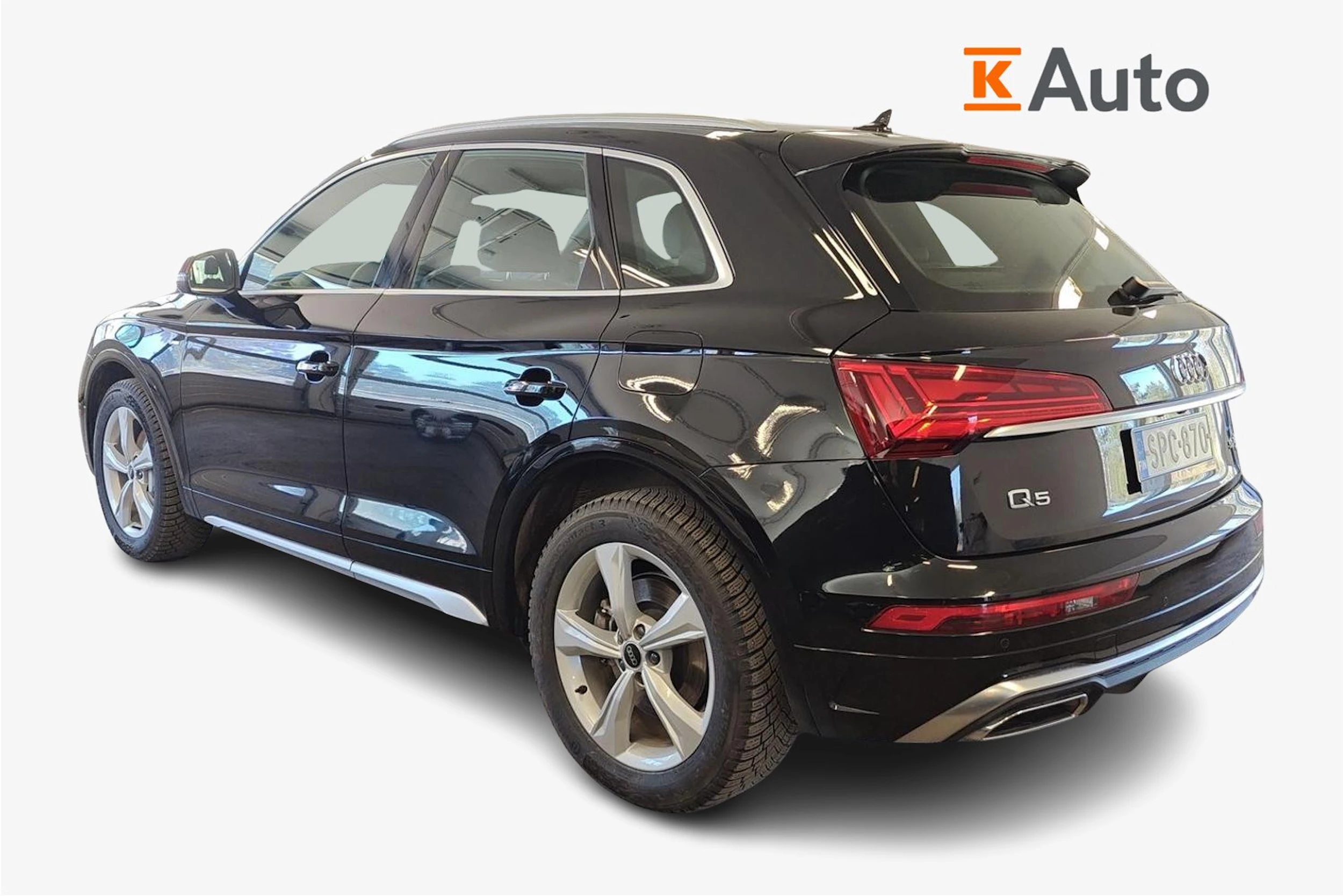musta Audi Q5 2023 kuva 2.