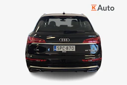 musta Audi Q5 2023 kuva 3.