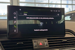 musta Audi Q5 2023 kuva 26.