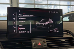 musta Audi Q5 2023 kuva 28.