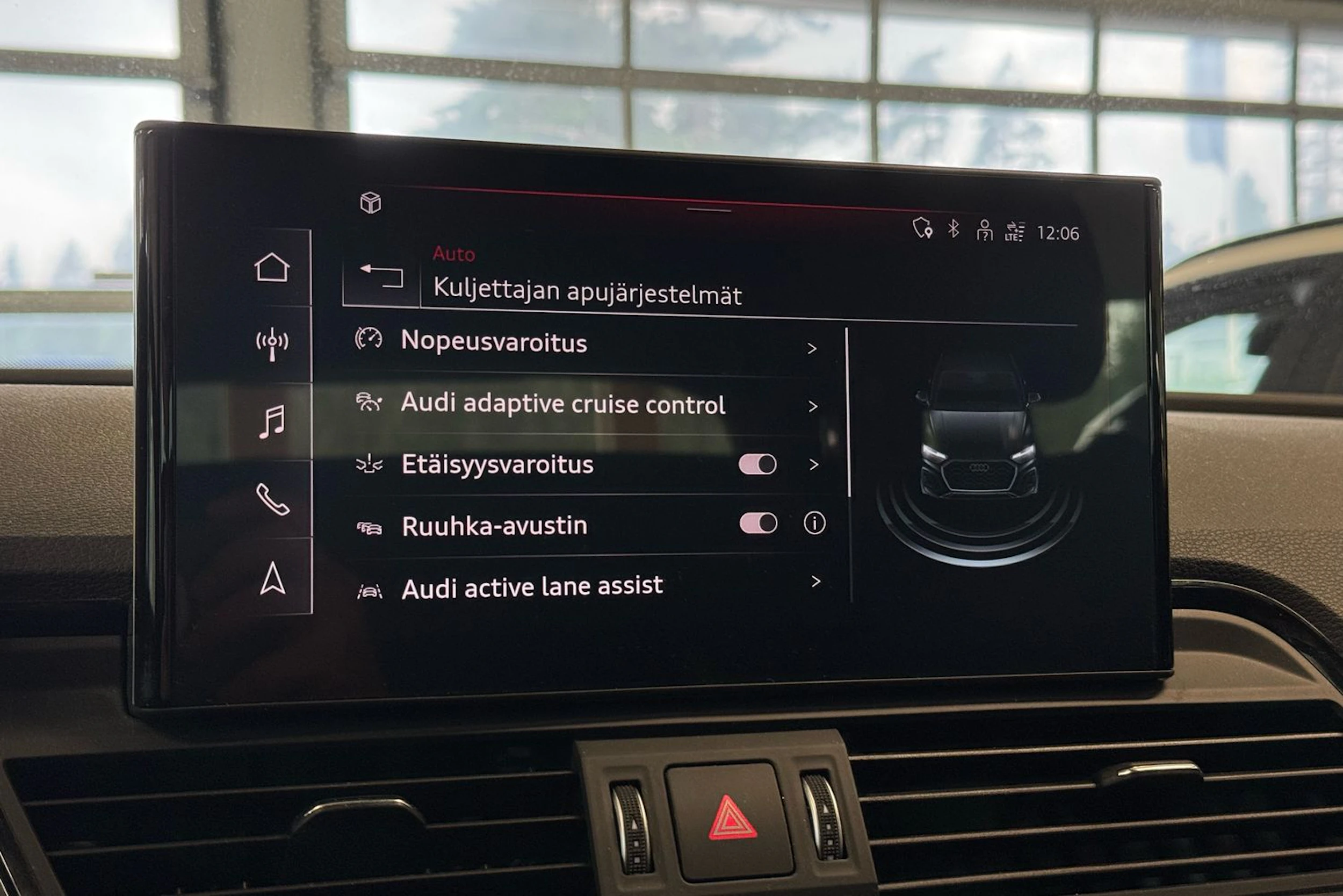 musta Audi Q5 2023 kuva 30.